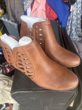 Brown Soda bootie shoe. Size 8.5